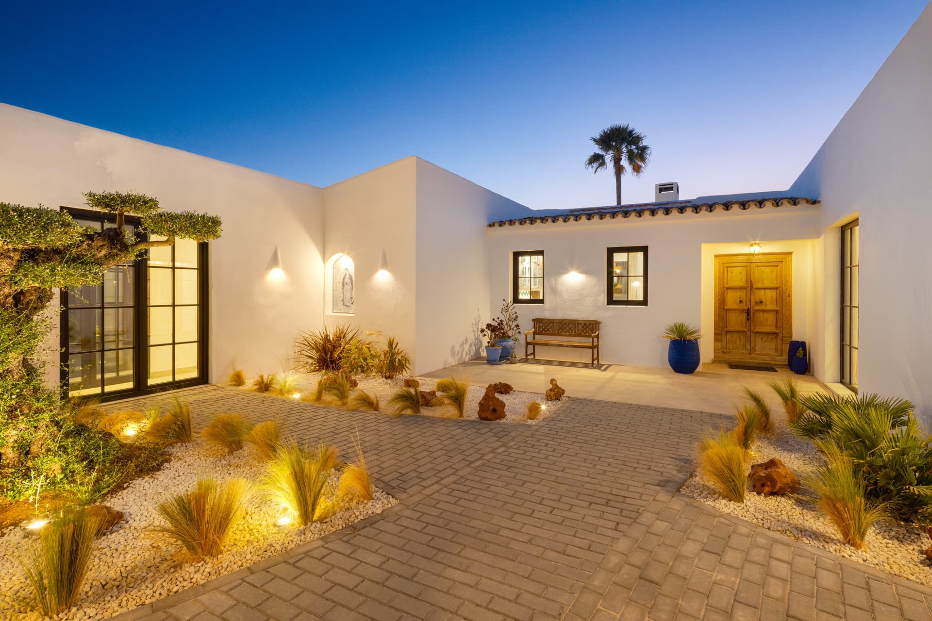 Villa de lujo de 8 dormitorios en Guadalmina Alta, Marbella, con piscina privada
